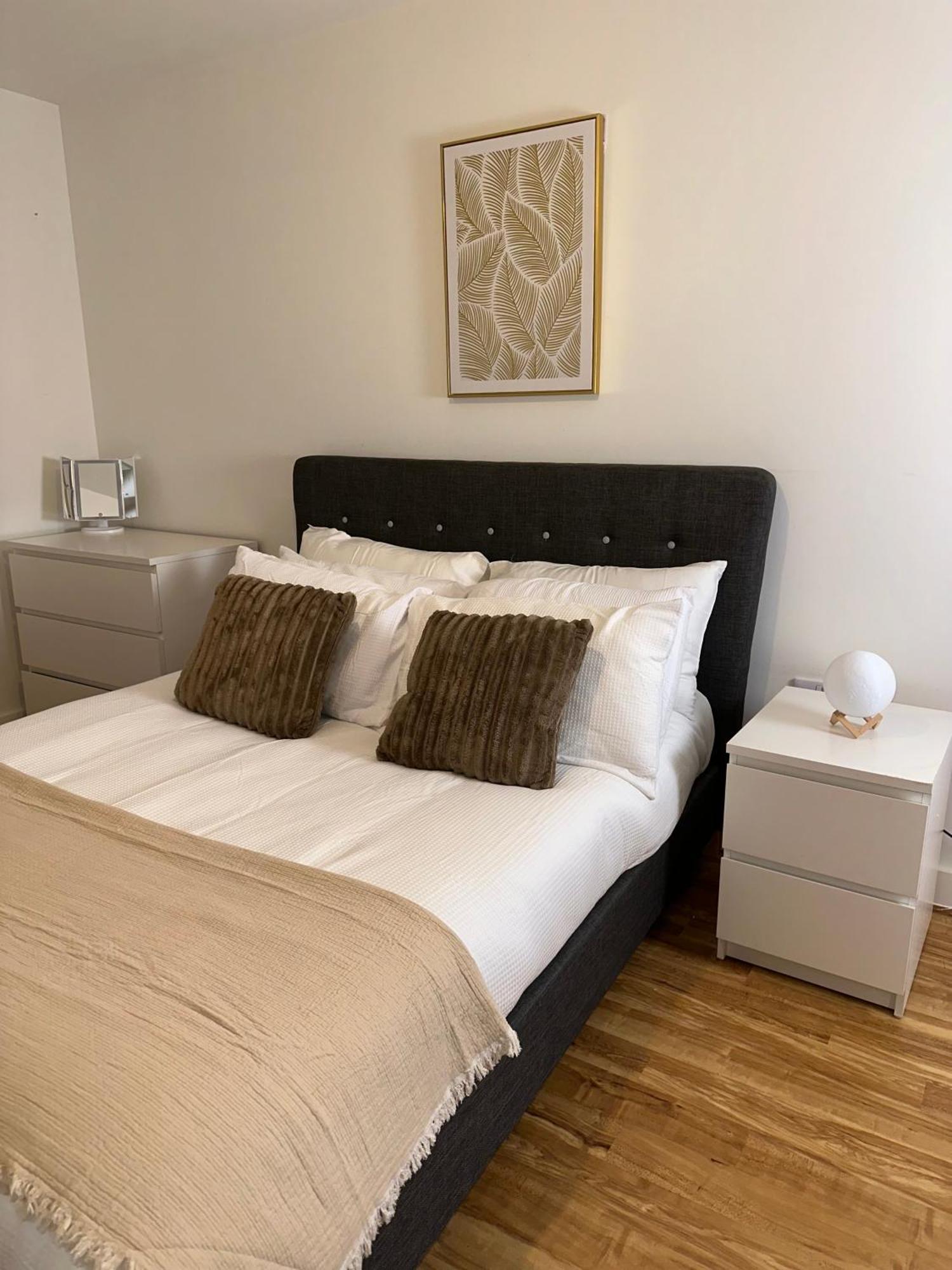 Luxury 2-Bed High-Rise In Manchester With Parking Exterior foto